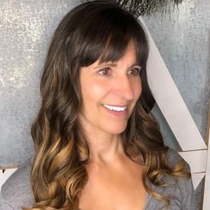 Meet your Posher, Helen